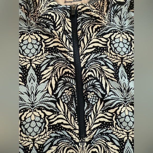 Tommy Bahama Everyday Active UPF 50 Long Sleeve Tropical Print Shirt - Picture 6 of 8